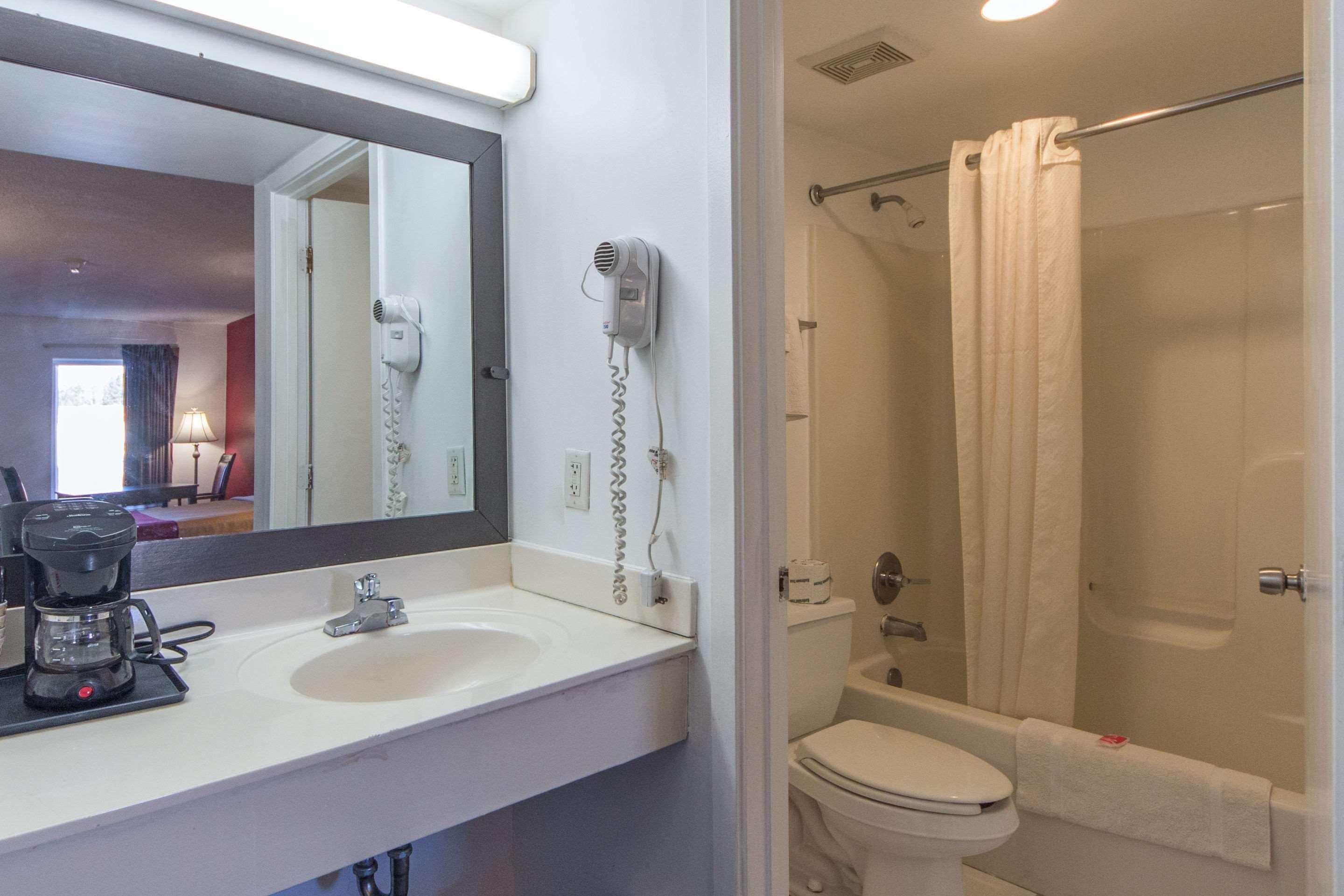 Econo Lodge Ruther Glen Екстер'єр фото
