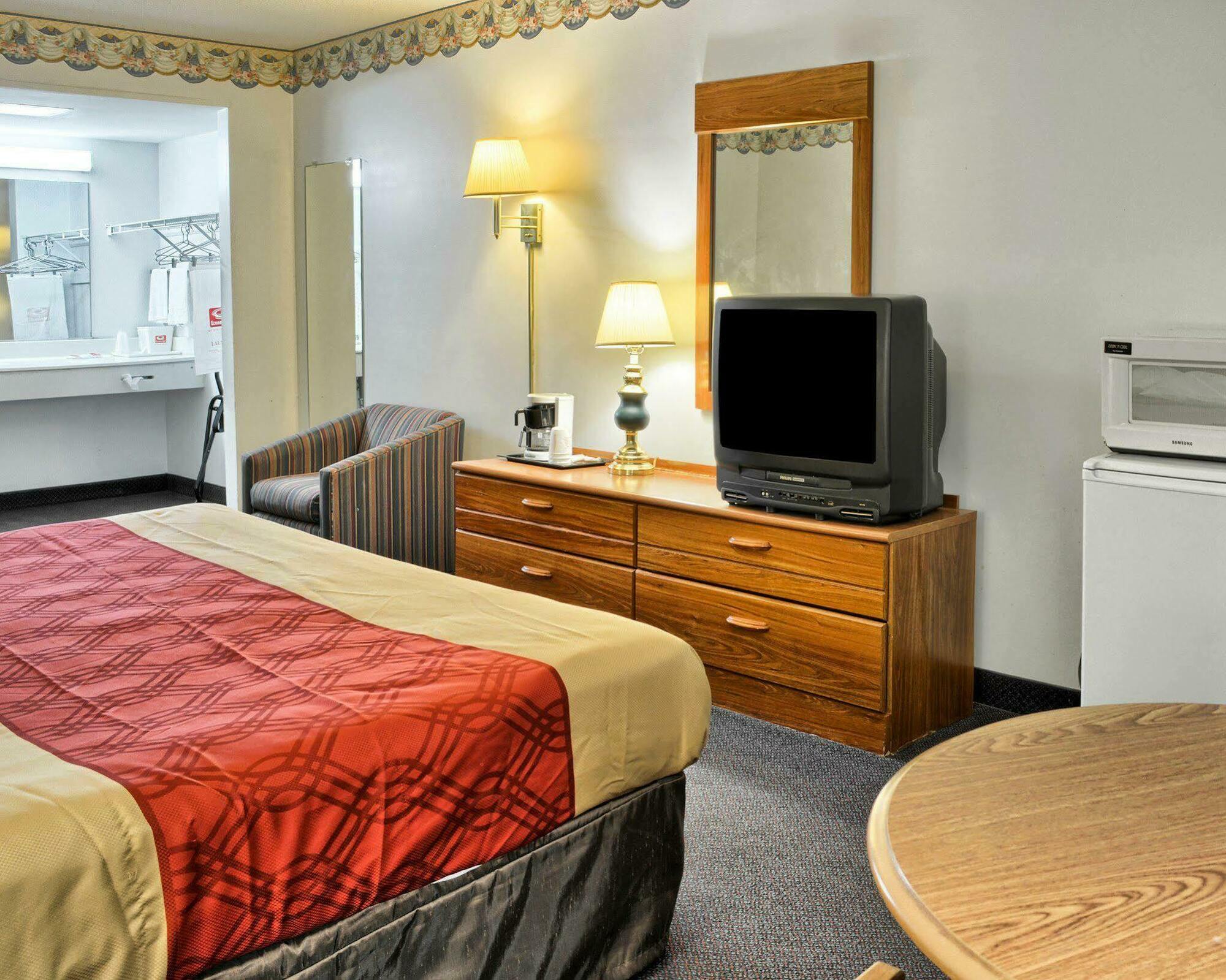 Econo Lodge Ruther Glen Екстер'єр фото